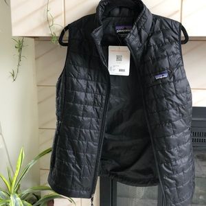 Patagonia nano puff vest large NWT